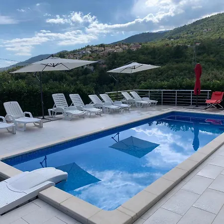 Apartman Beautiful With A Pool And Sea View Poljane