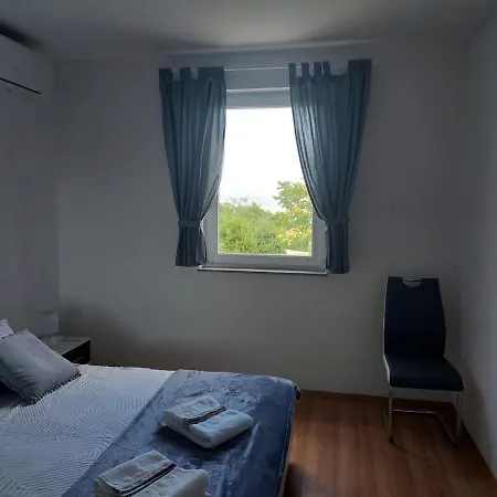 Apartman Beautiful With A Pool And Sea View *